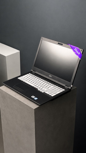 لپتاپ استوک Fujitsu مدل Lifebook E Series